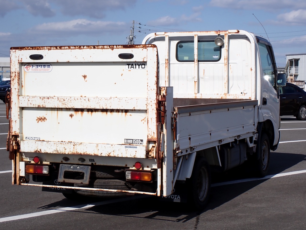 TOYOTA Dyna Truck