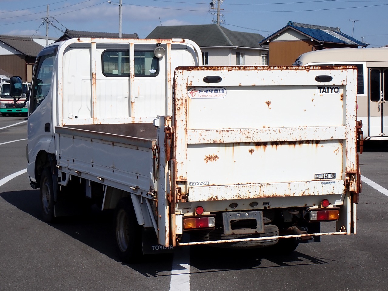 TOYOTA Dyna Truck