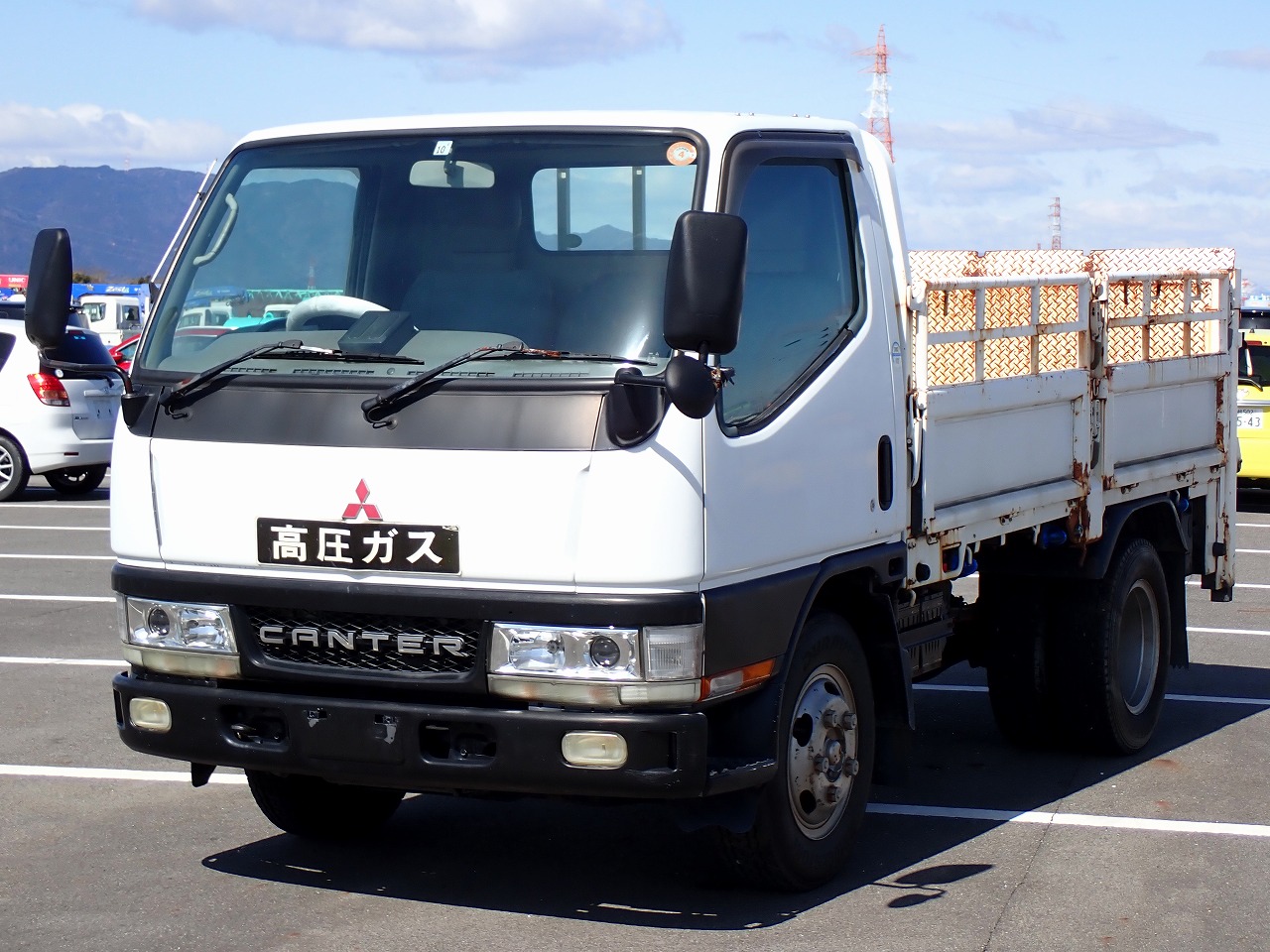 MITSUBISHI Canter