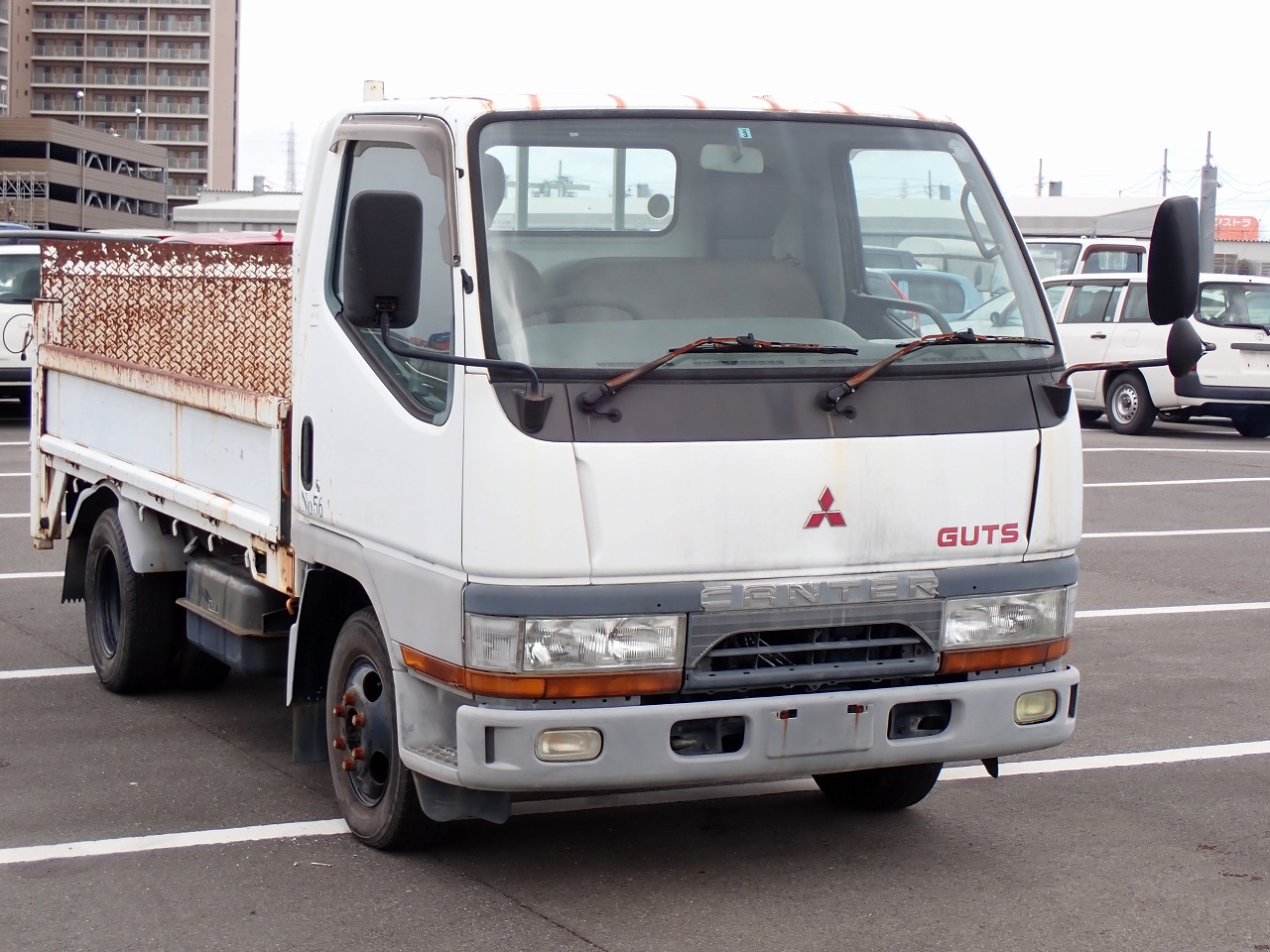 MITSUBISHI Canter