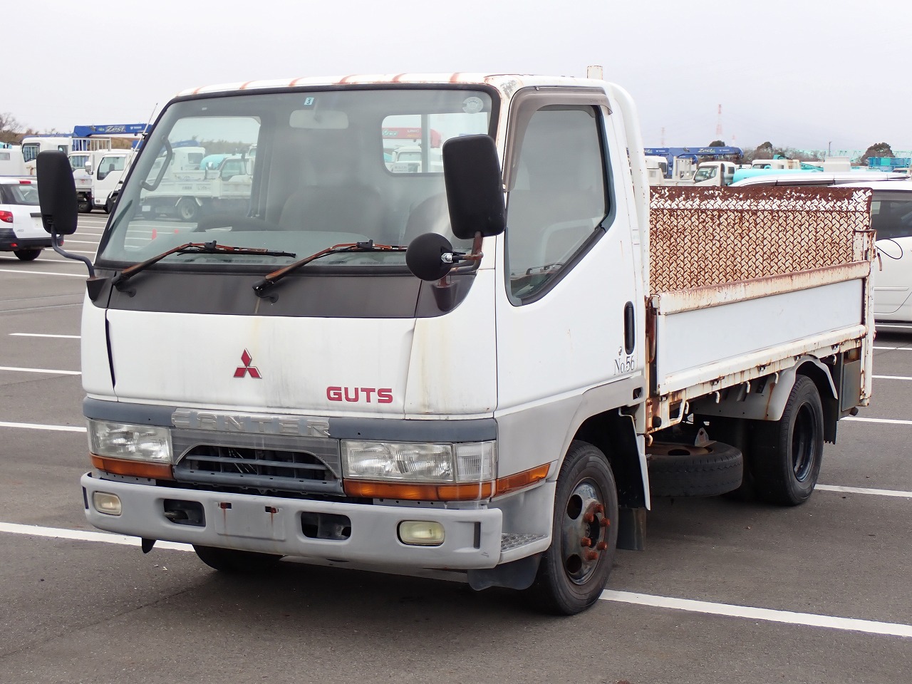 MITSUBISHI Canter