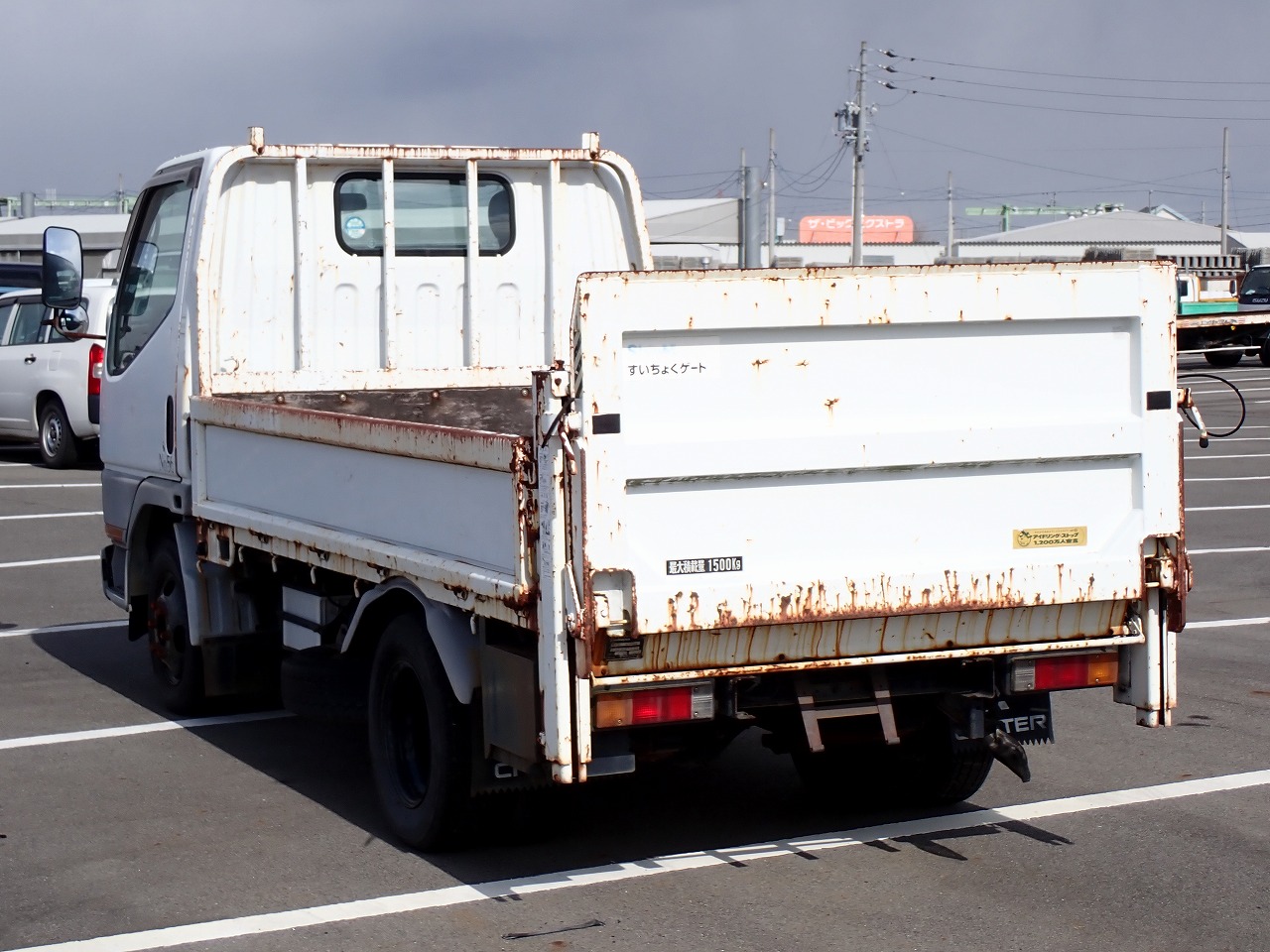 MITSUBISHI Canter