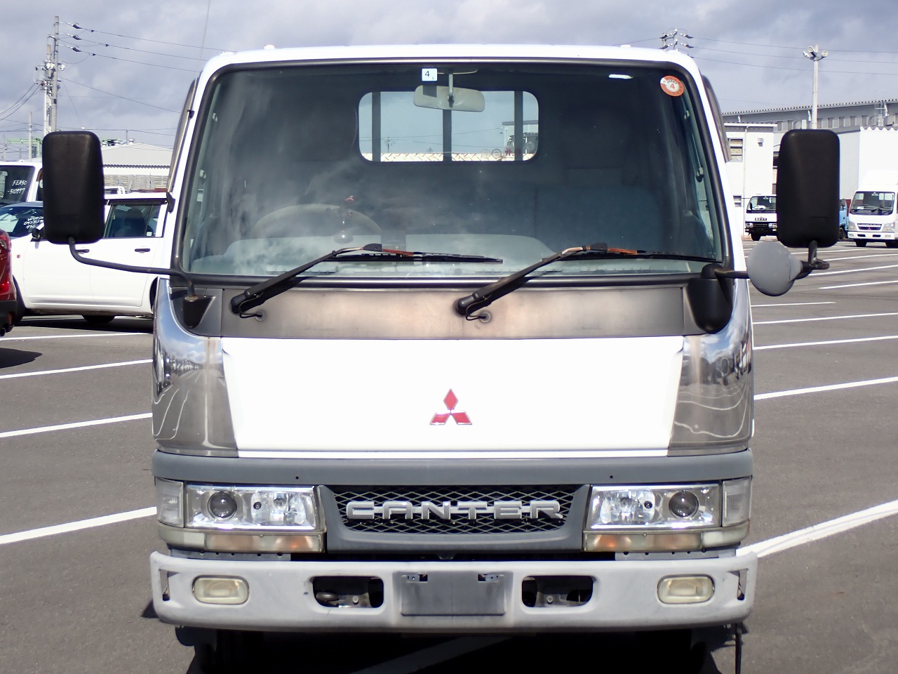 MITSUBISHI Canter