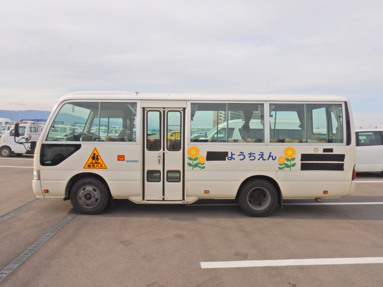 TOYOTA Coaster