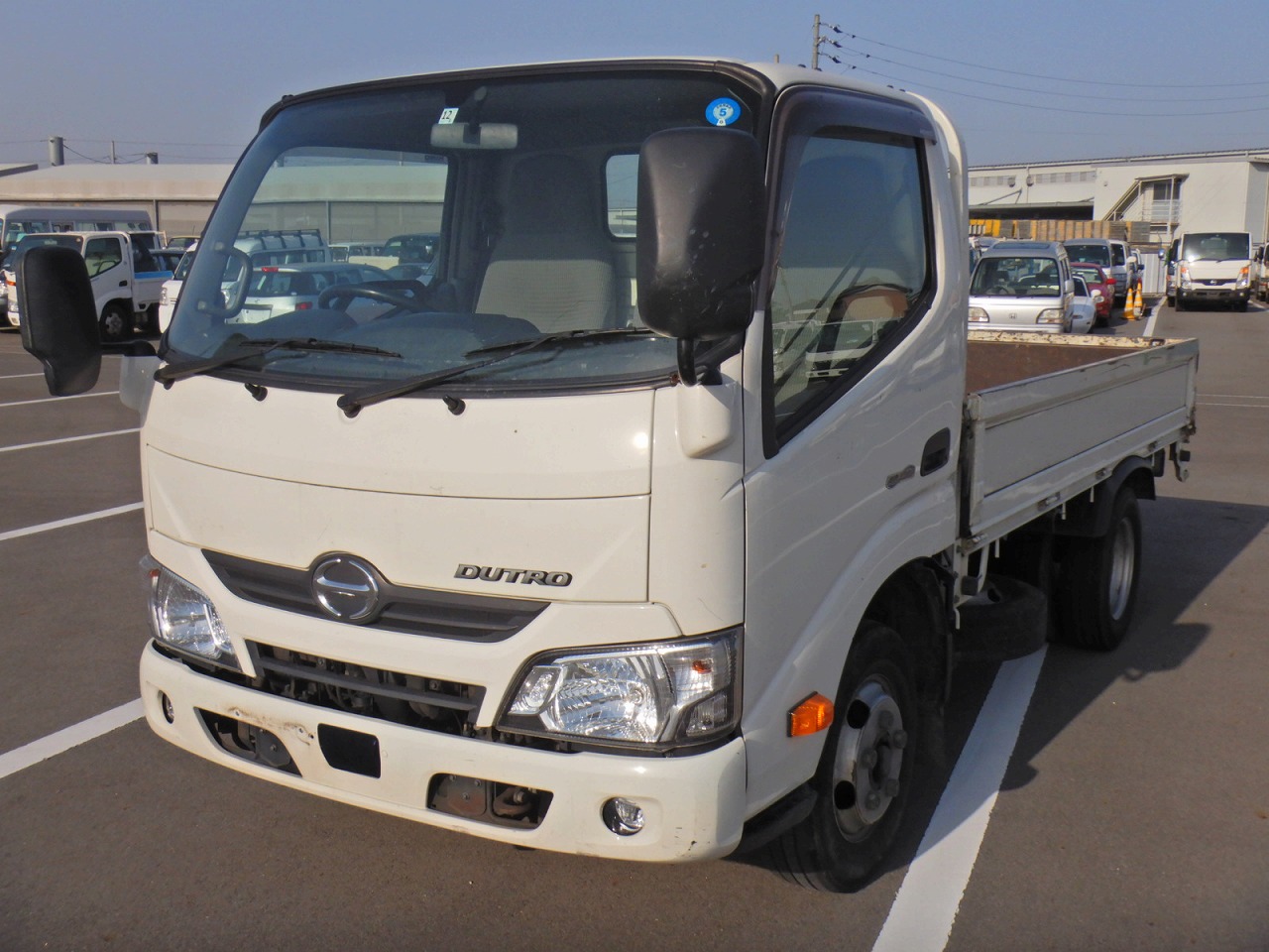 HINO Dutro