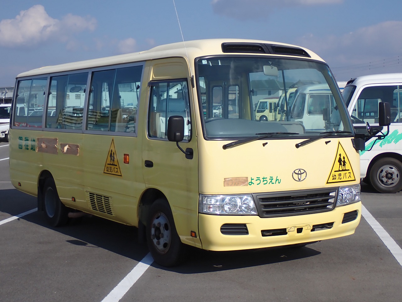 TOYOTA Coaster