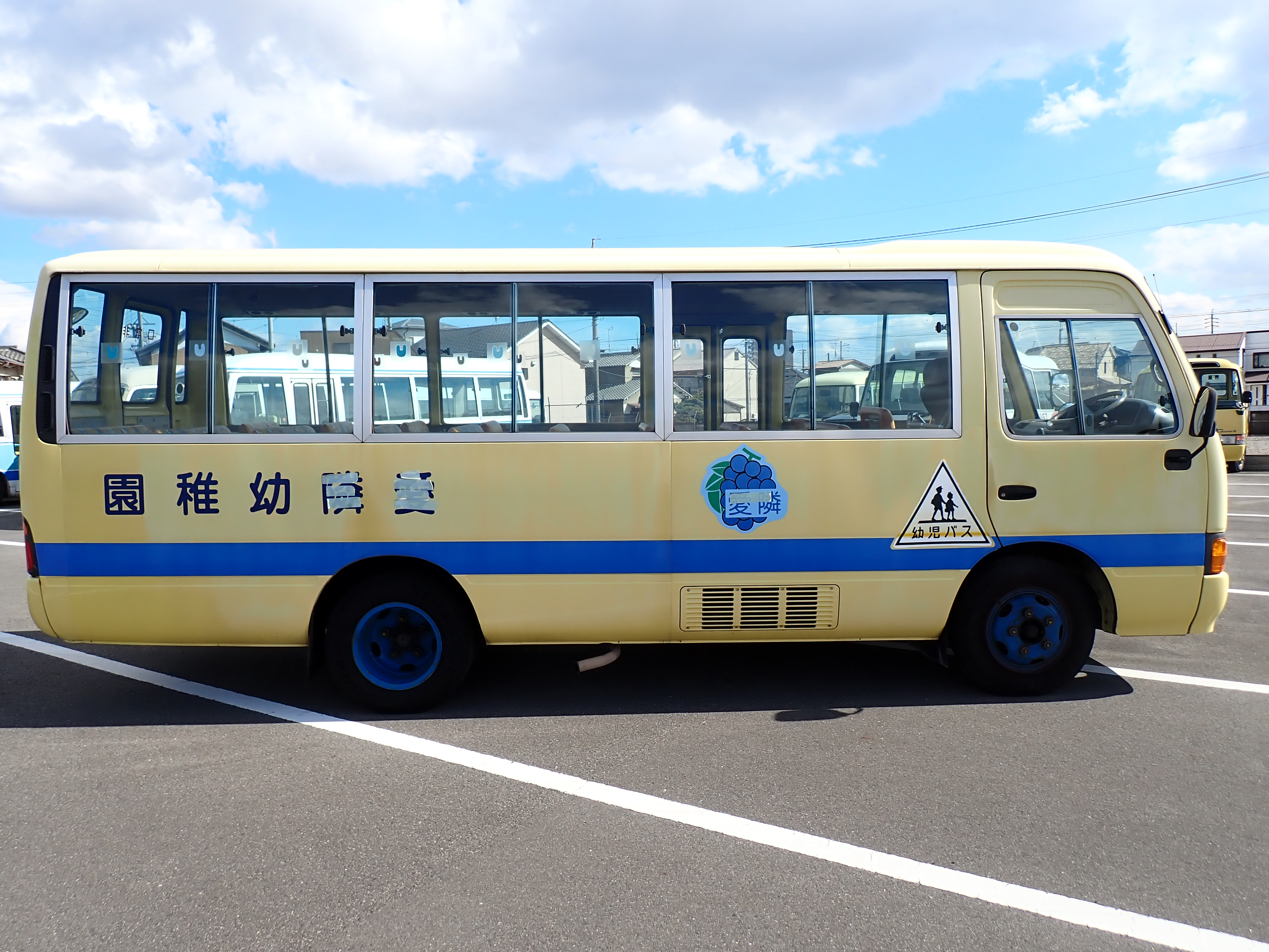 TOYOTA Coaster