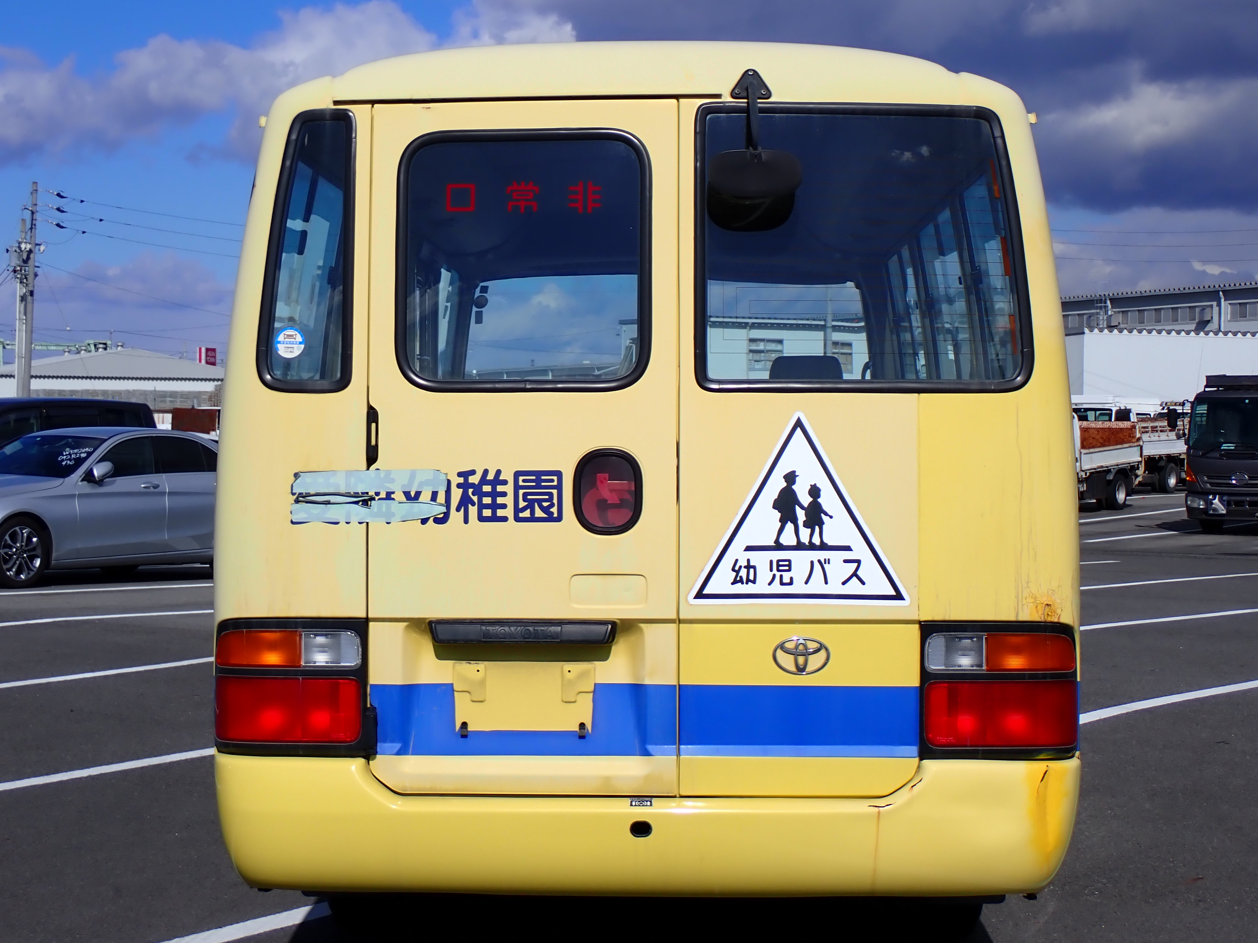 TOYOTA Coaster