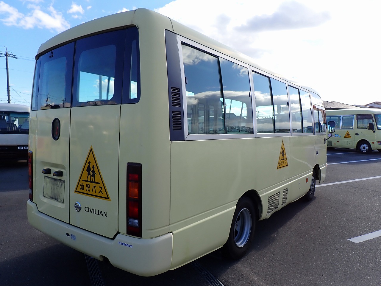 NISSAN Civilian Bus