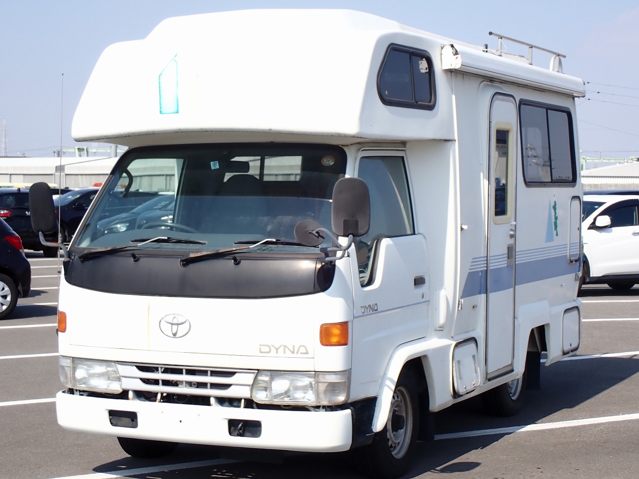 TOYOTA Dyna Truck