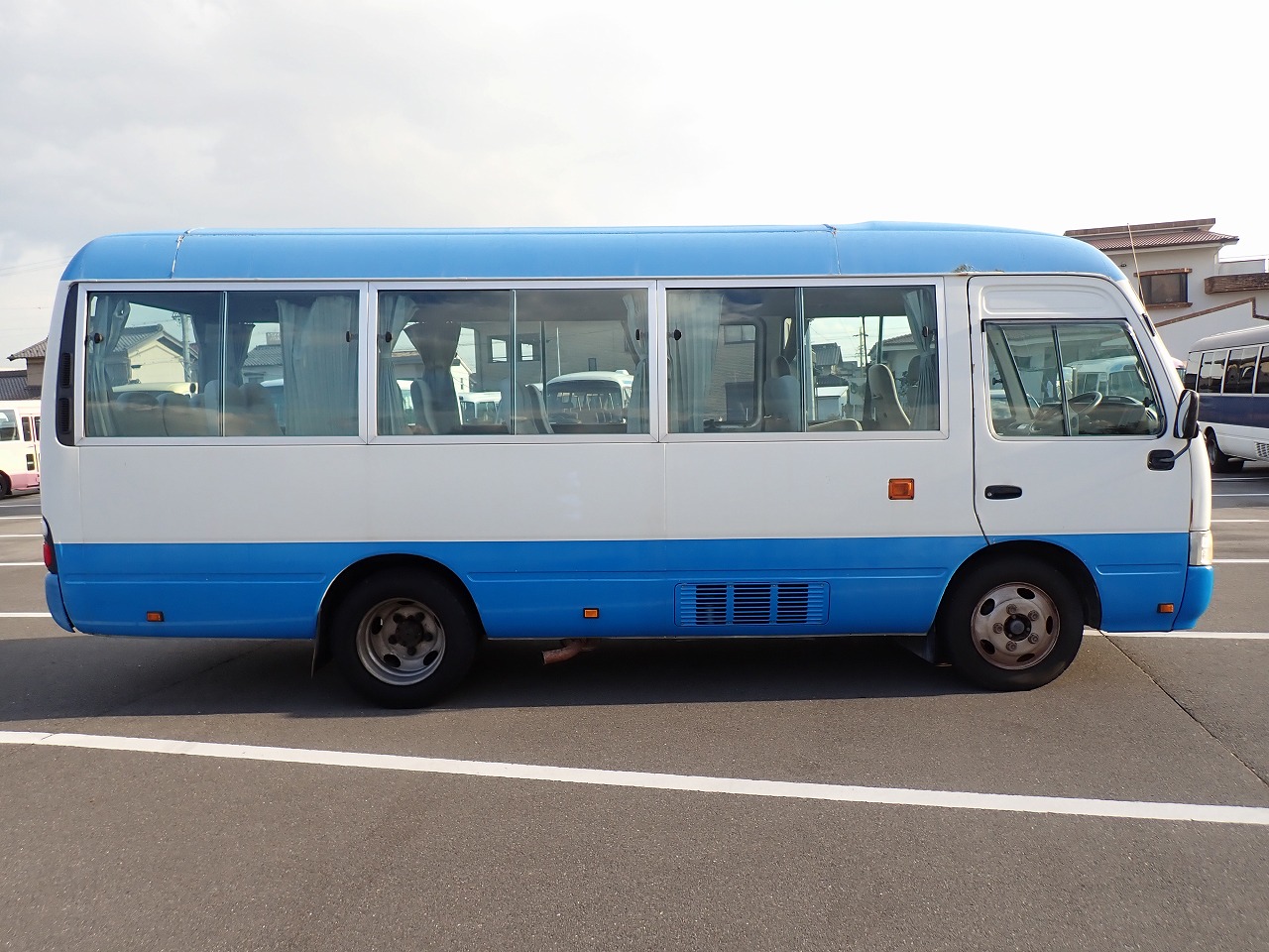 TOYOTA Coaster