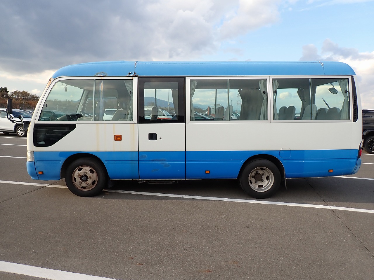 TOYOTA Coaster