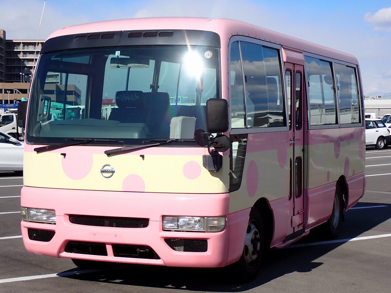 NISSAN Civilian Bus