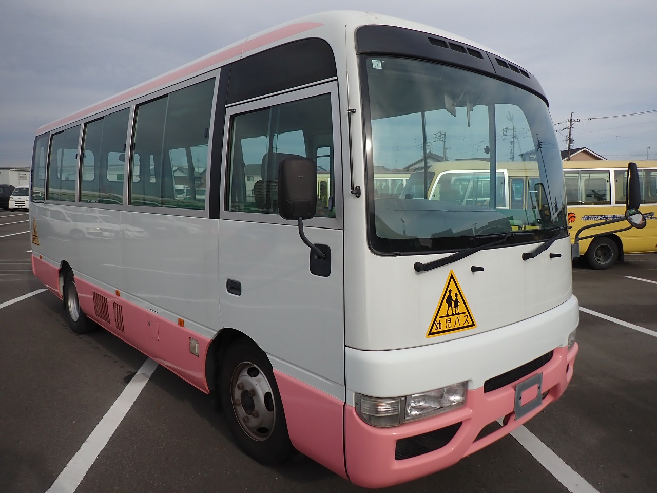 NISSAN Civilian Bus