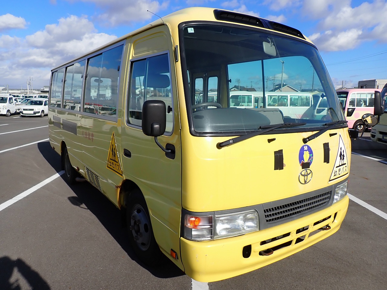 TOYOTA Coaster