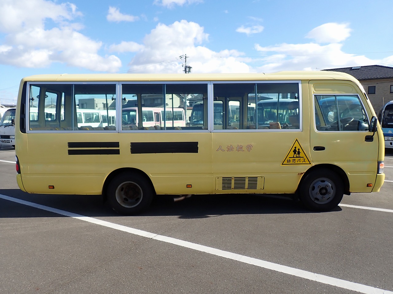 TOYOTA Coaster