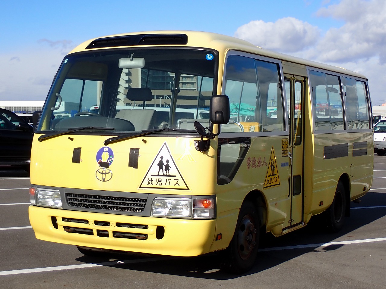 TOYOTA Coaster