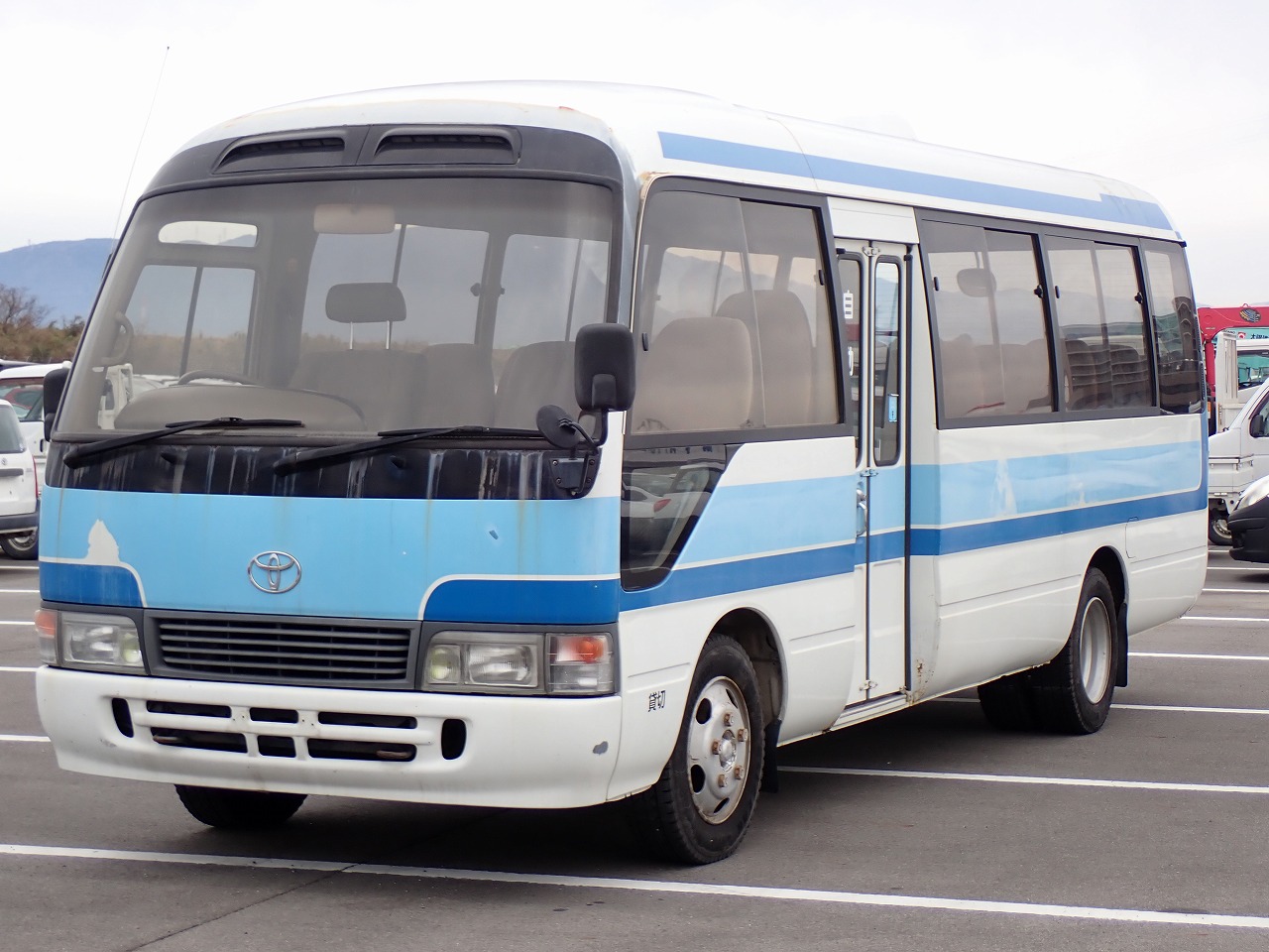 TOYOTA Coaster