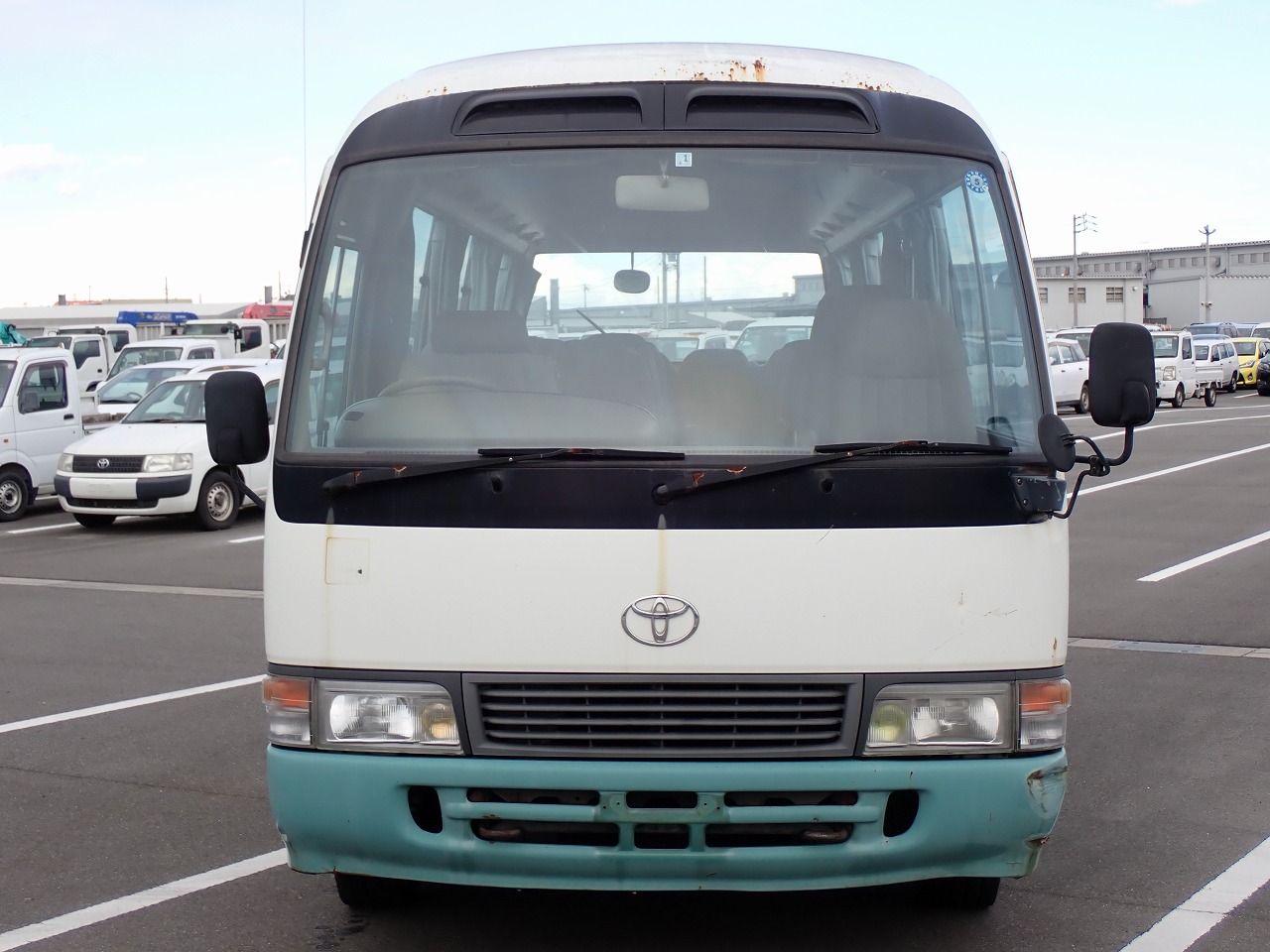 TOYOTA Coaster