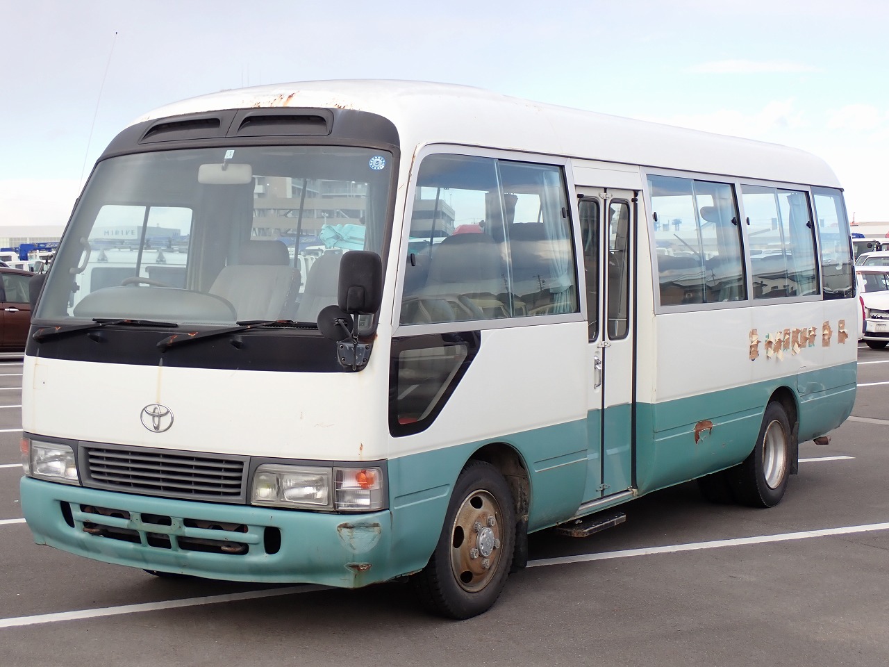 TOYOTA Coaster