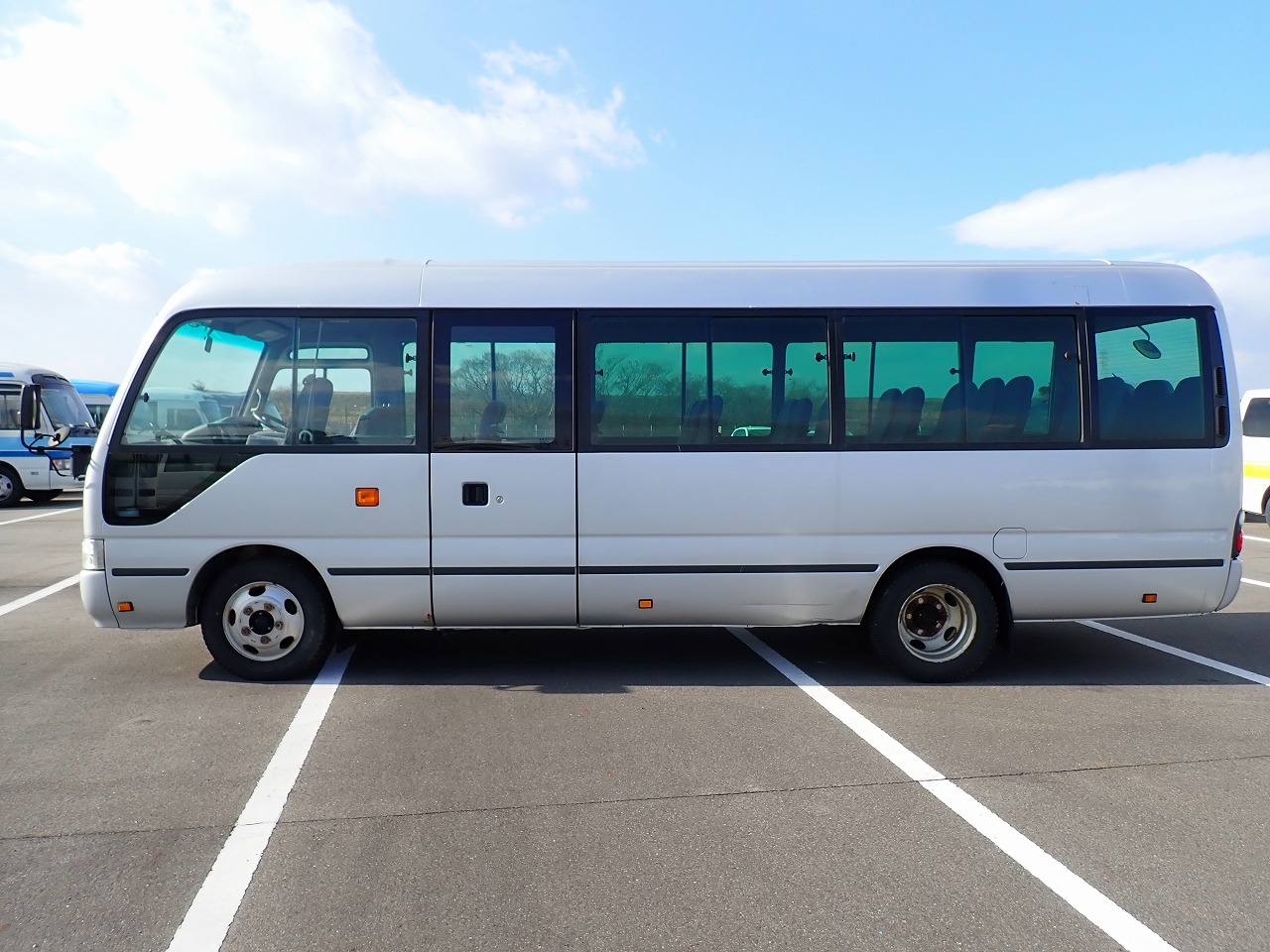 TOYOTA Coaster