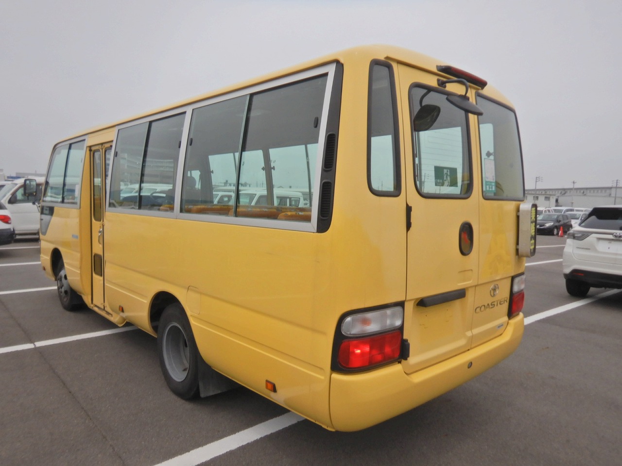 TOYOTA Coaster