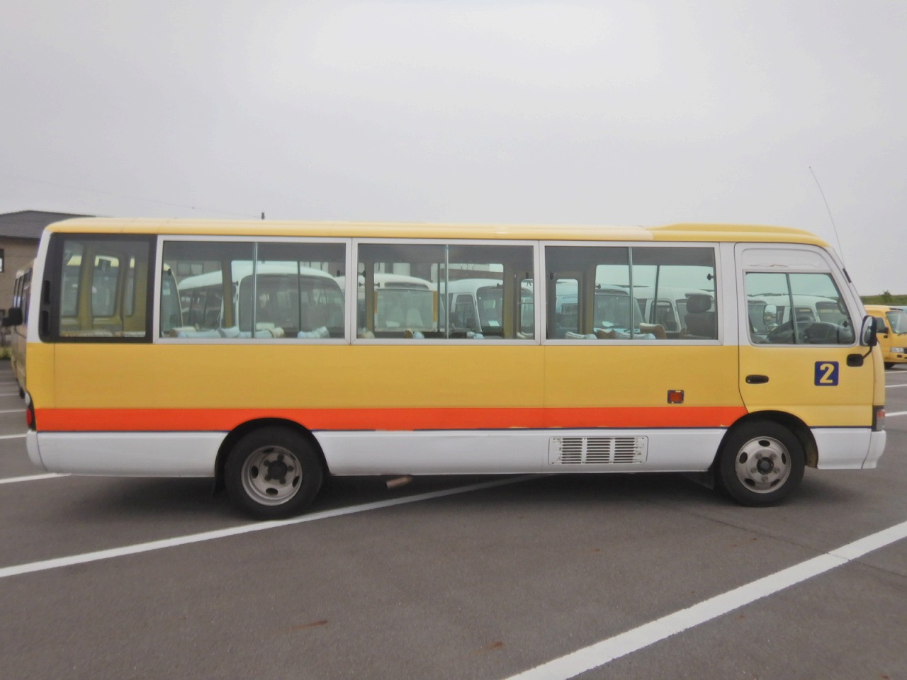 TOYOTA Coaster