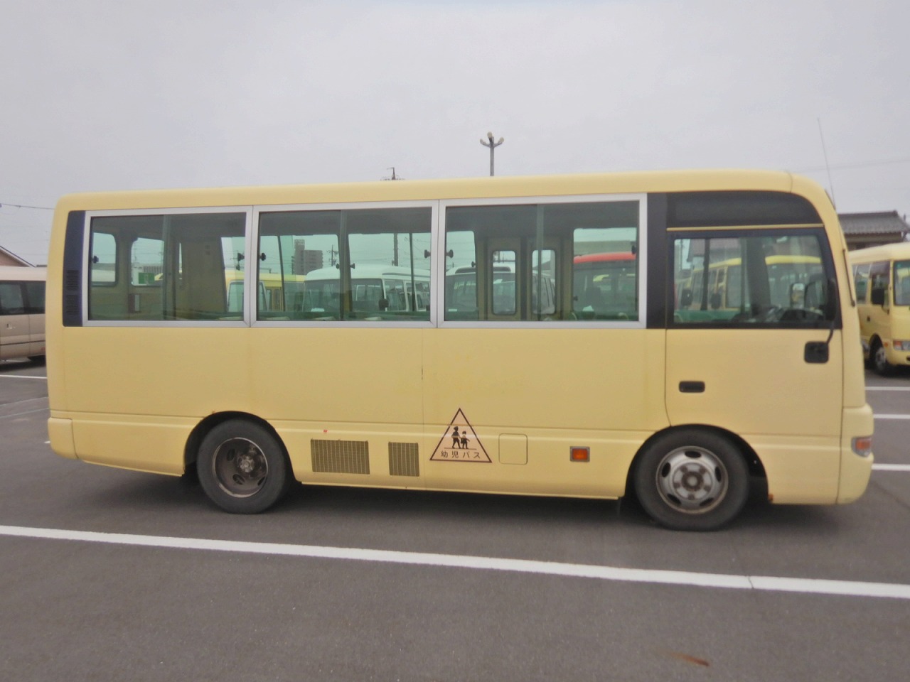 NISSAN Civilian Bus