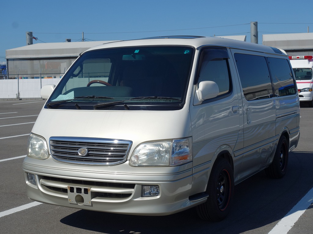 TOYOTA Hiace Wagon