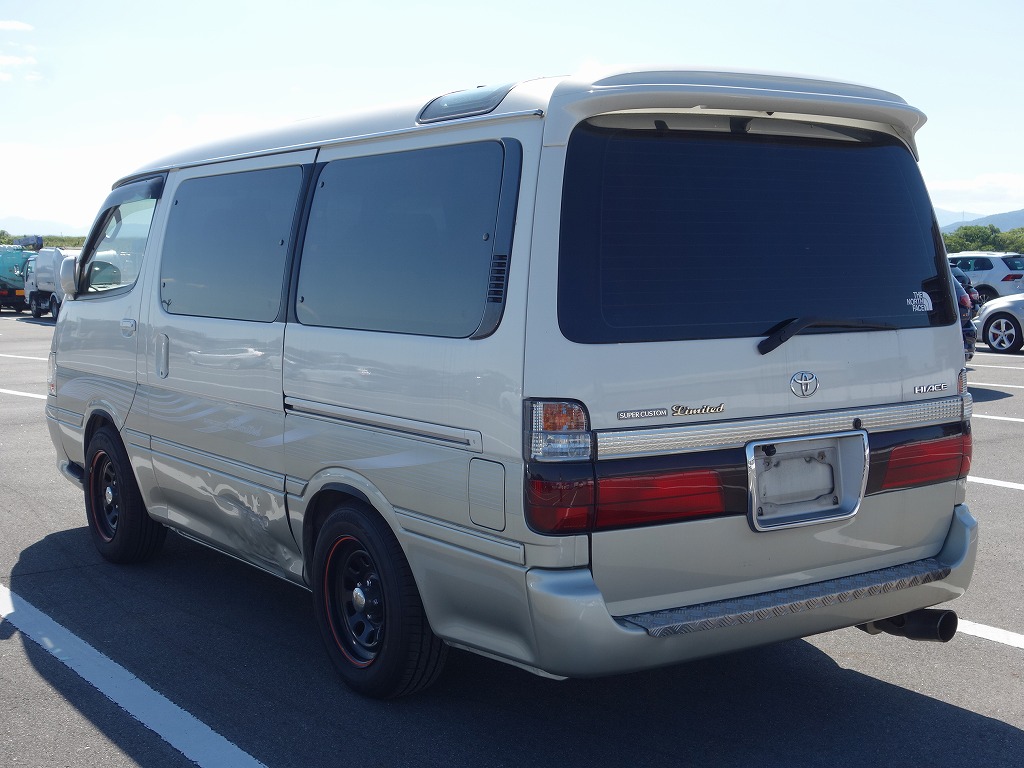 TOYOTA Hiace Wagon