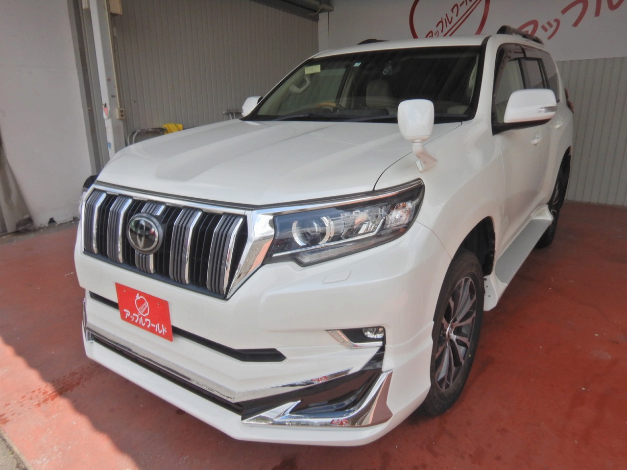 TOYOTA Land Cruiser Prado