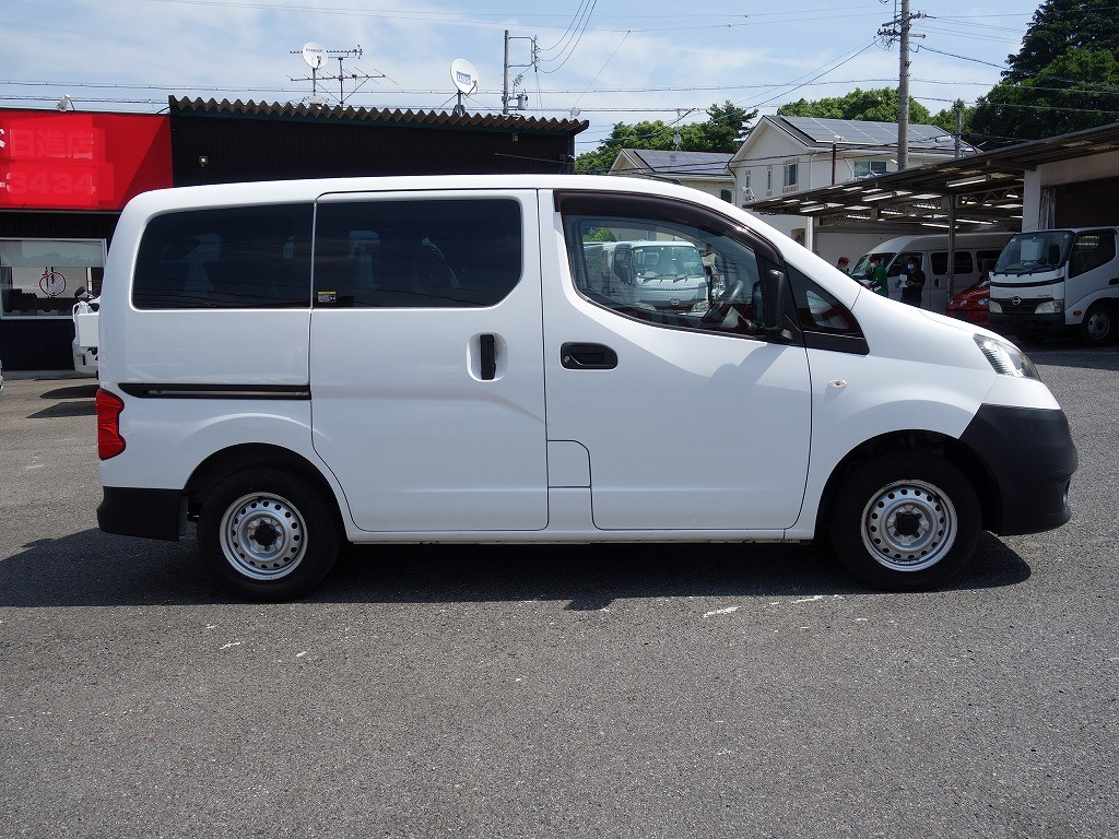 NISSAN Vanette Van