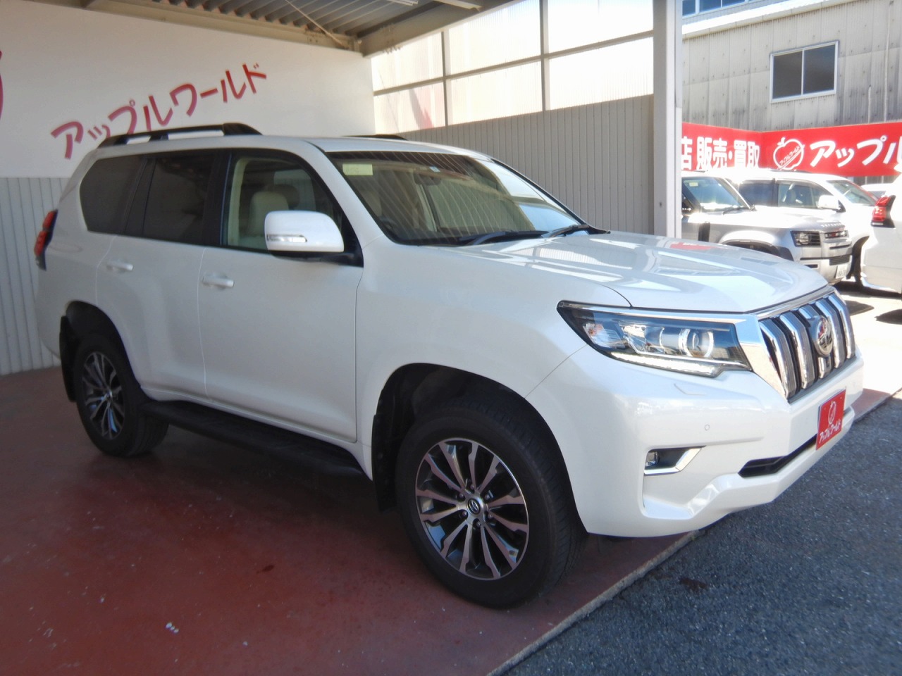 TOYOTA Land Cruiser Prado