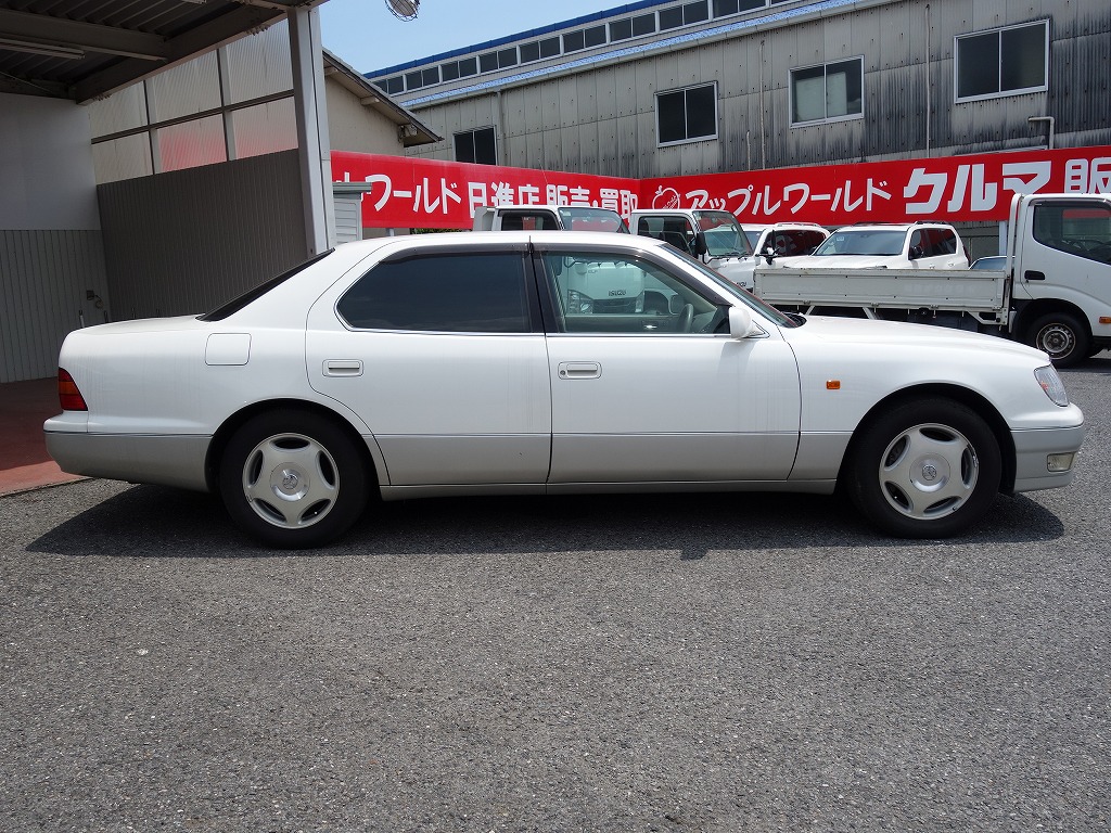 TOYOTA Celsior