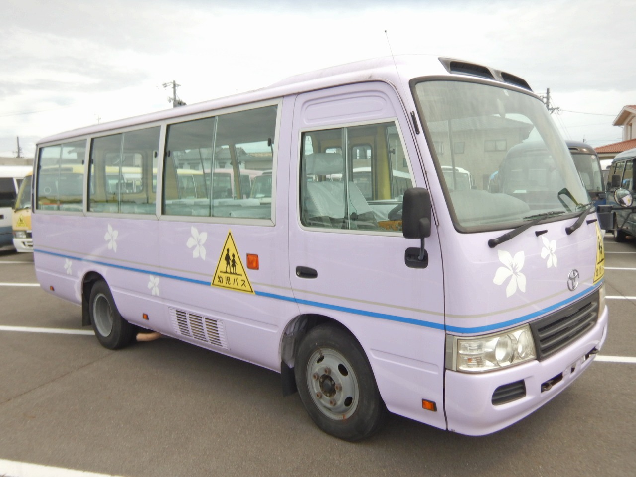 TOYOTA Coaster