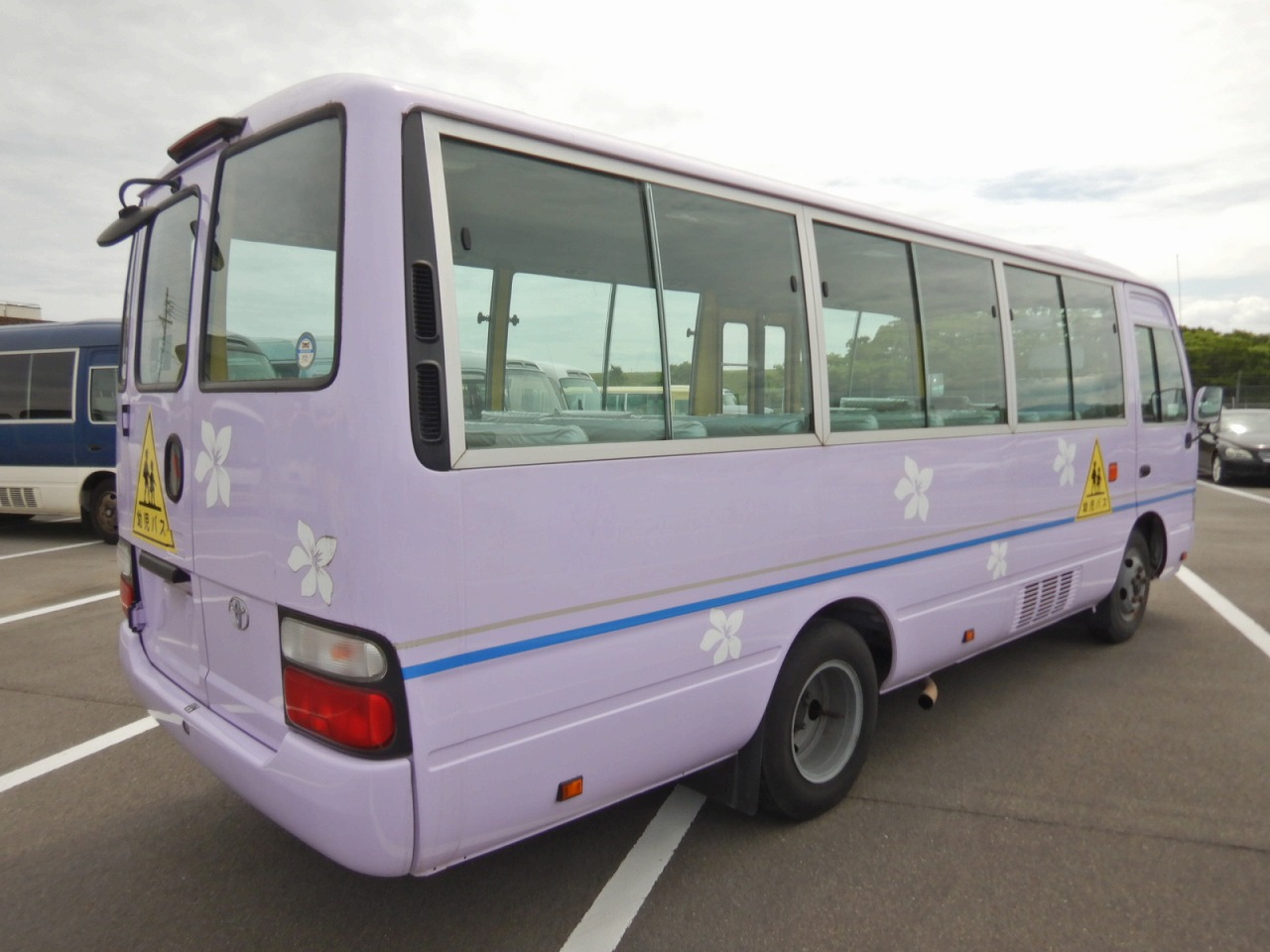 TOYOTA Coaster