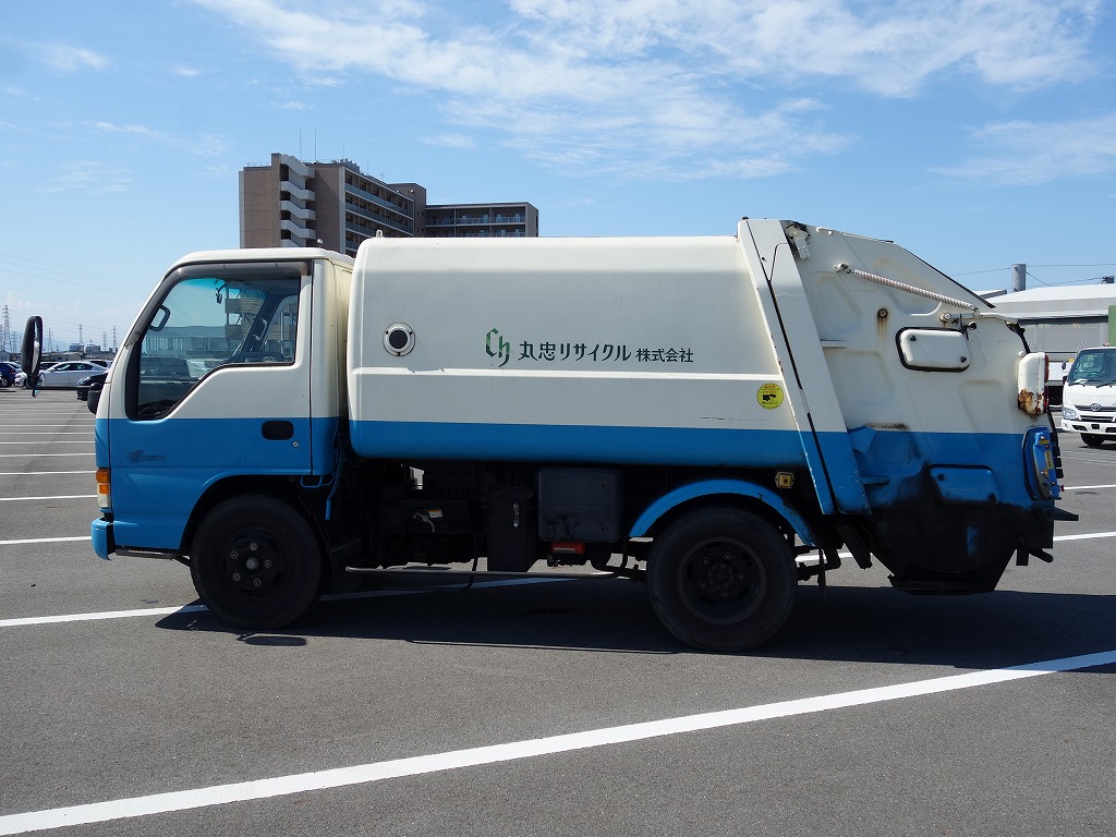 ISUZU Elf Truck