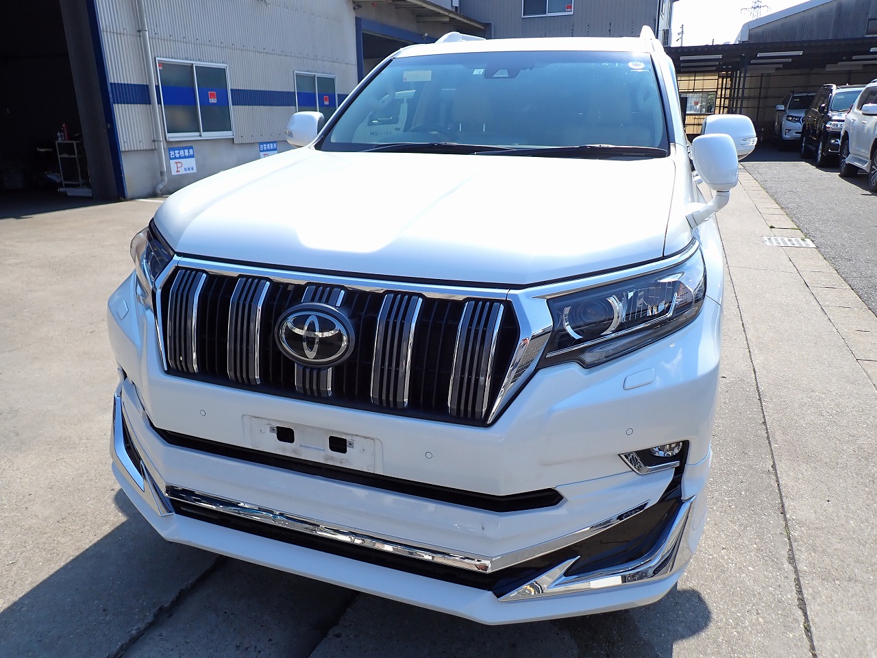 TOYOTA Land Cruiser Prado