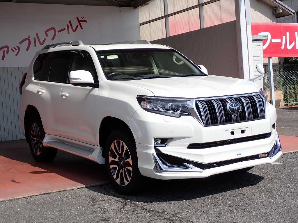 TOYOTA Land Cruiser Prado