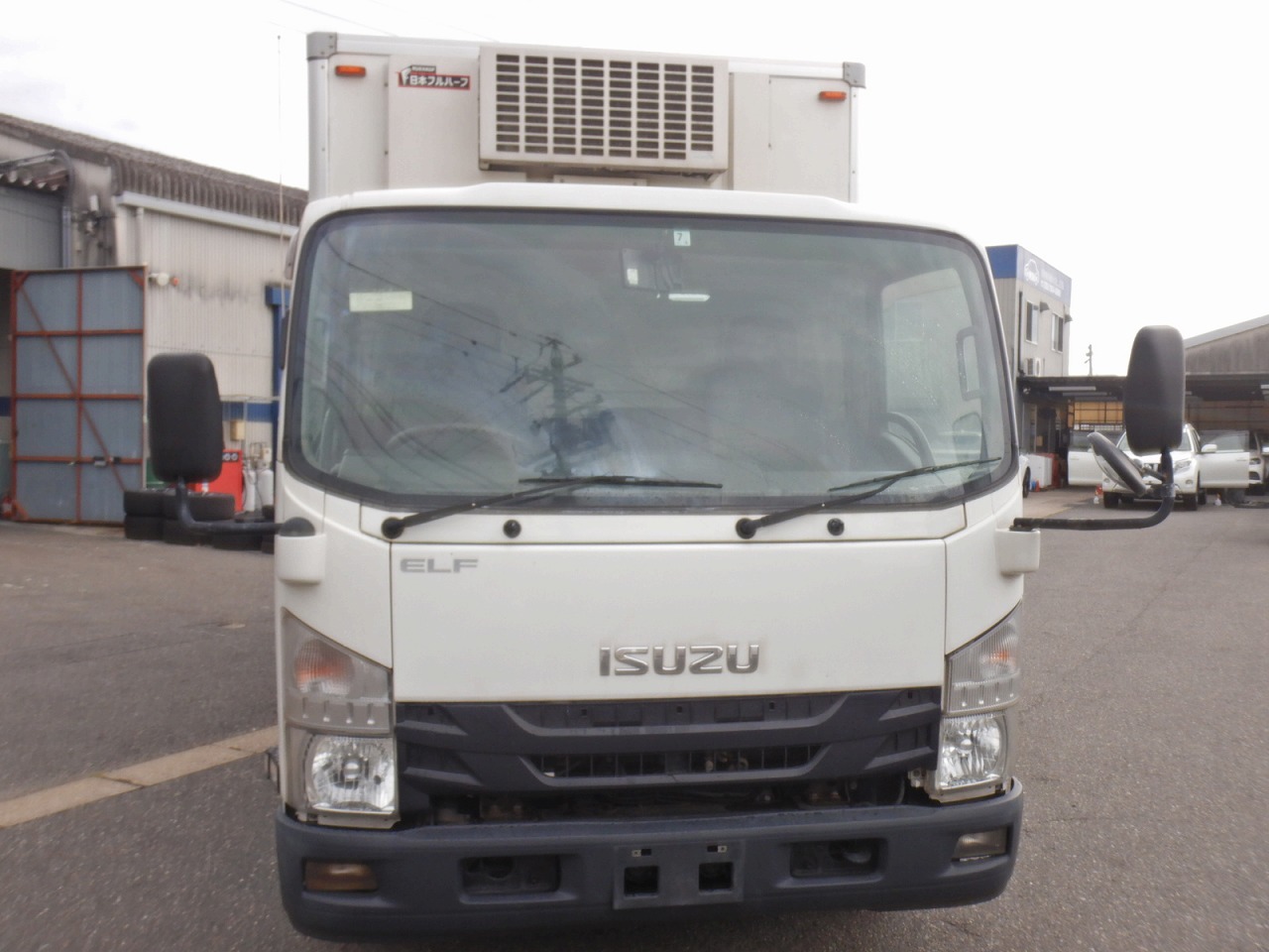 ISUZU Elf Truck