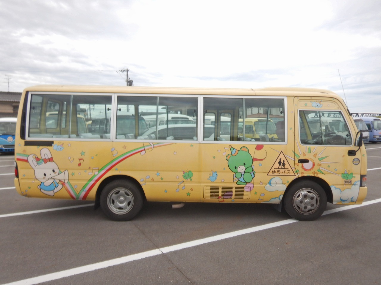 TOYOTA Coaster