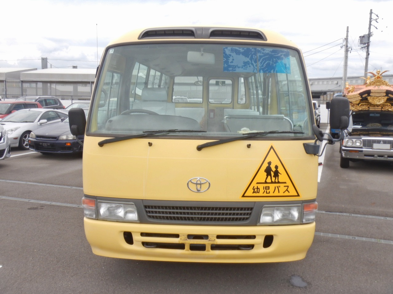 TOYOTA Coaster