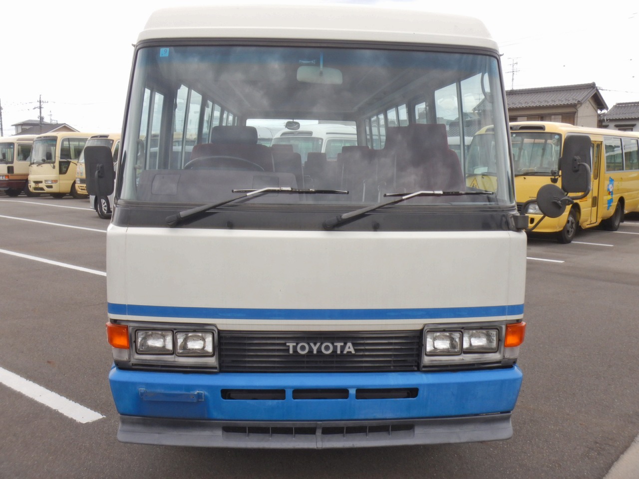 TOYOTA Coaster