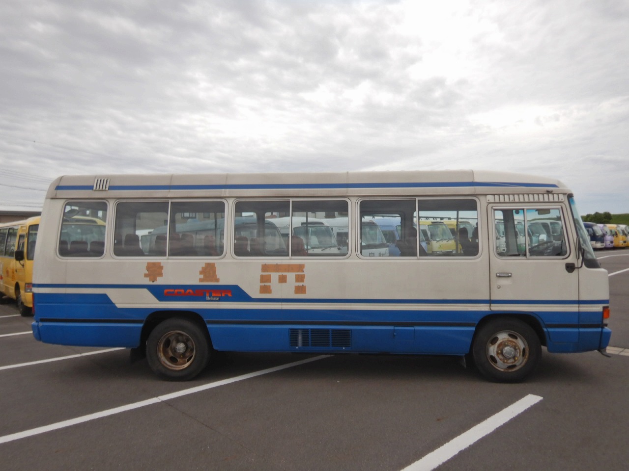 TOYOTA Coaster