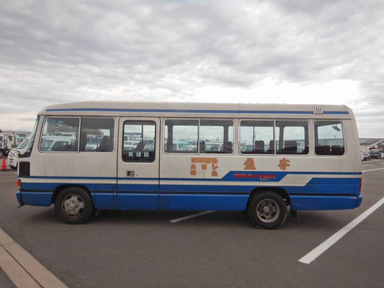 TOYOTA Coaster