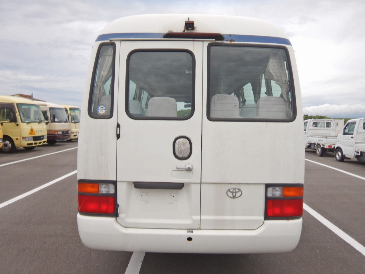 TOYOTA Coaster