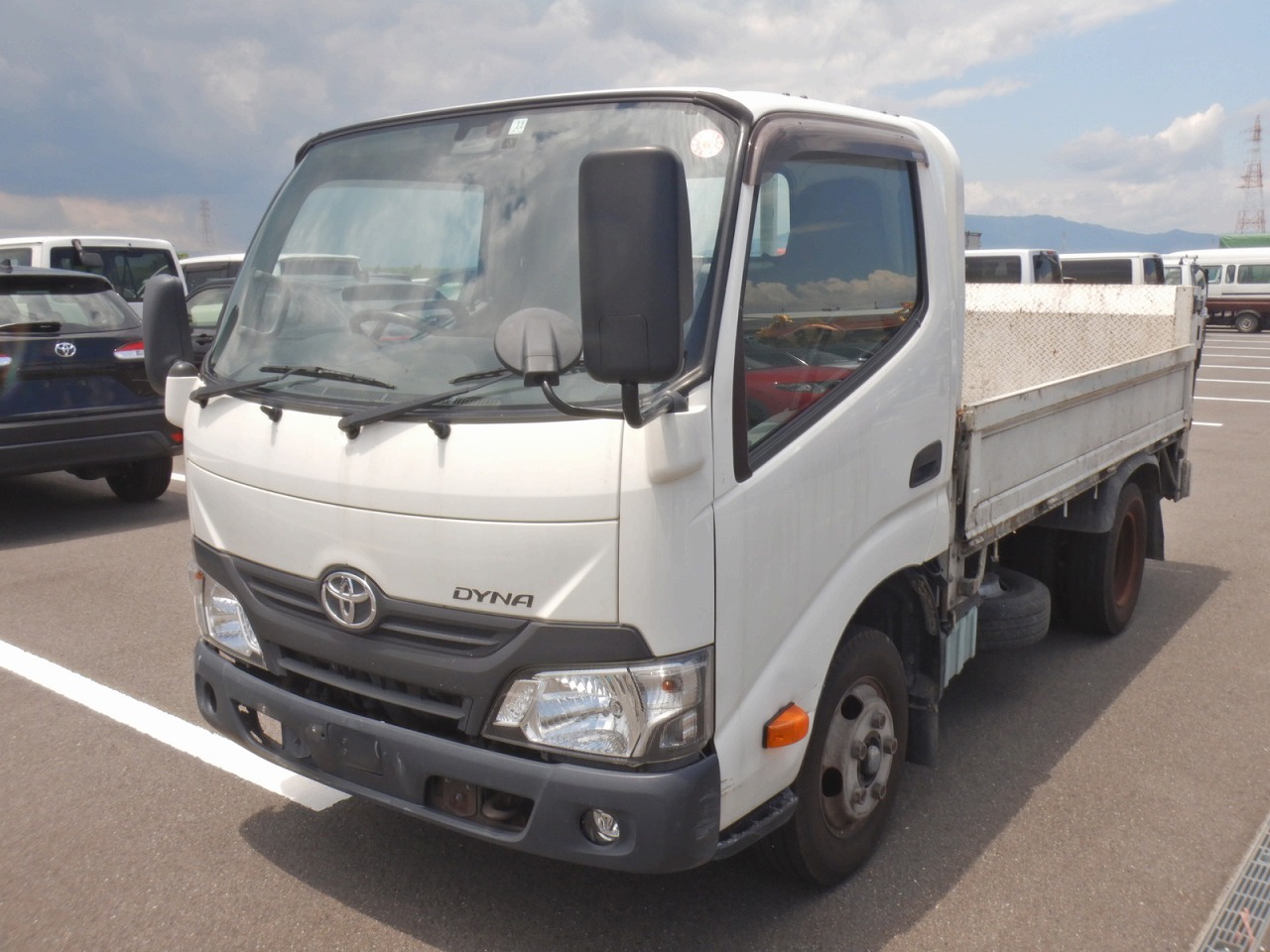 TOYOTA Dyna Truck