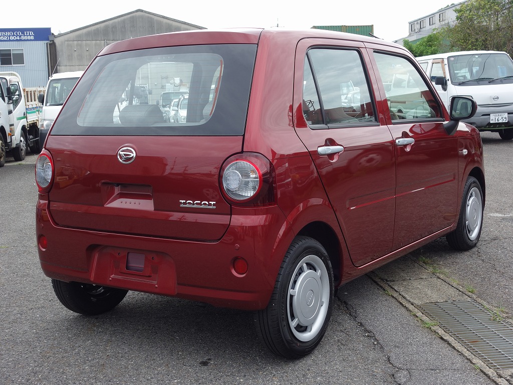 DAIHATSU Mira