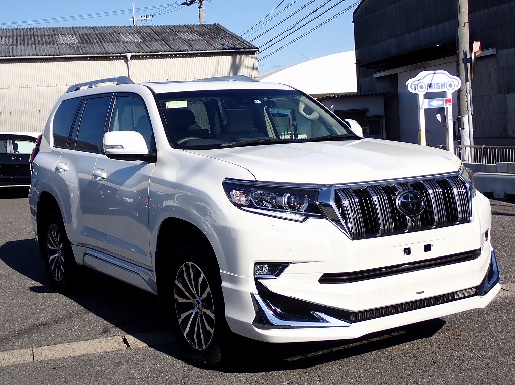 TOYOTA Land Cruiser Prado