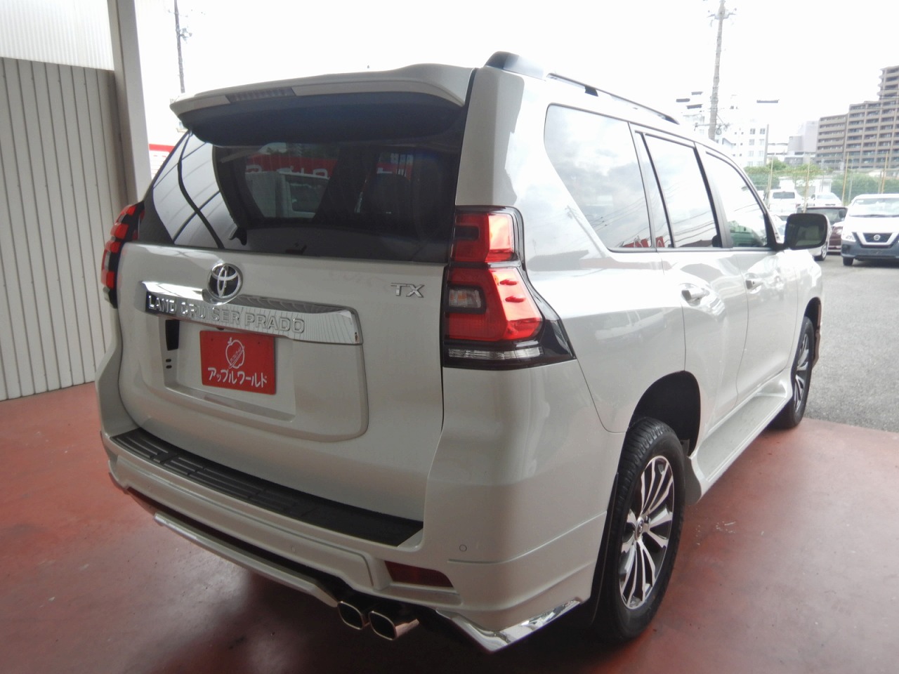 TOYOTA Land Cruiser Prado